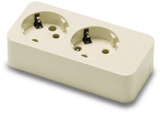 Base múltiple de 2 tomas con toma de tierra lateral de 16A 250V