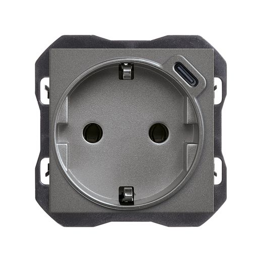 Base schuko con cargador USB C 10,5W titanio