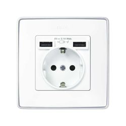 Tapa para la base de enchufe schuko con 2 cargadores USB tipo A 10,5W en color blanco Simon 82